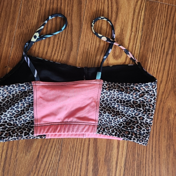Onzie leopard cheetah multi colored crop top / bra small - Picture 2 of 4